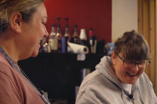 Tees Valley Move Forward New Start L To R Sharon Ackroyd And Rachel Heads Working At Flavours Coffee House