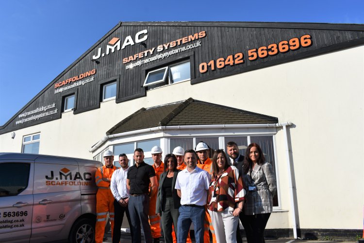 J Mac Apprentices Staff Thirteen Team 2