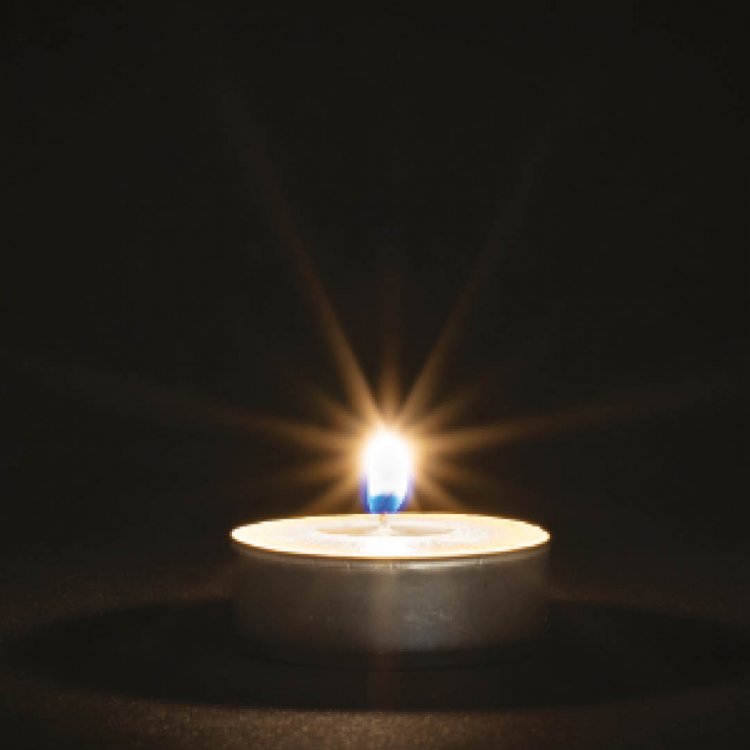 M0121246 1080x1080 Candle Safety